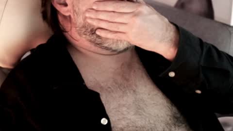 Sanders online show from 12/31/24, 04:06