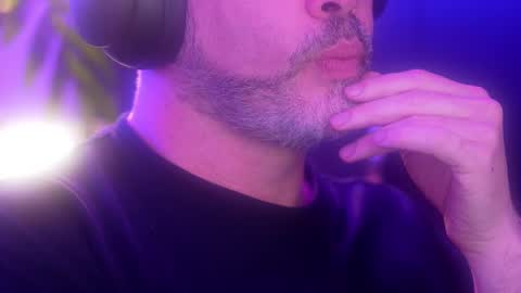 Sanders online show from 09/20/25, 02:01