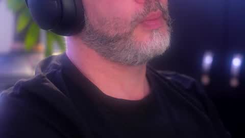 Sanders online show from 10/02/25, 12:17