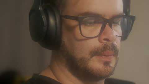 Sanders online show from 03/31/26, 06:36