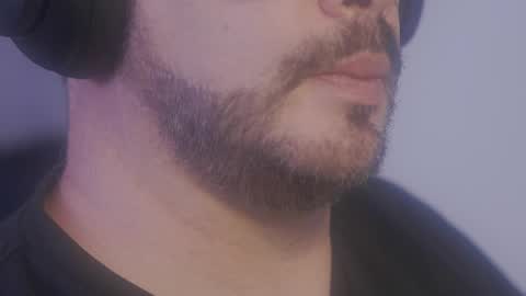 Sanders online show from 04/04/26, 02:32