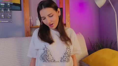 Isabel but you can call me Bella online show from 12/17/25, 01:22