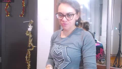 Snapshot of sandra10031989 chatting on 01/06/25, 04:13 Sandra online show from 01/06/25, 04:13