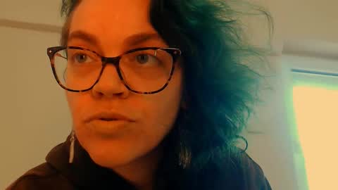 Snapshot of sandra10031989 chatting on 03/18/26, 03:26 Sandra online show from 03/18/26, 03:26