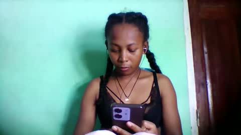 Snapshot of sandra1253099 chatting on 05/01/26, 05:50 sandra1253099 online show from 05/01/26, 05:50