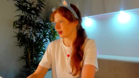 Sandra online show from 11/17/25, 01:33