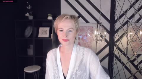 Snapshot of sandra_kind chatting on 02/04/25, 05:21 Sandra online show from 02/04/25, 05:21