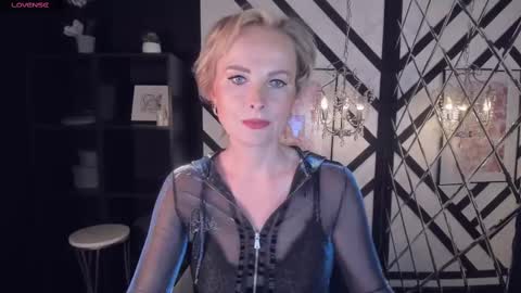 Snapshot of sandra_kind chatting on 02/16/25, 08:10 Sandra online show from 02/16/25, 08:10