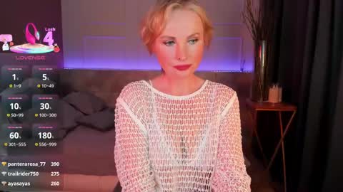 Snapshot of sandra_kind chatting on 03/12/25, 12:04 Sandra online show from 03/12/25, 12:04