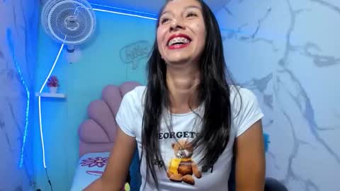 Snapshot of sandra_petite19 chatting on 03/26/26, 03:34 sandra online show from 03/26/26, 03:34