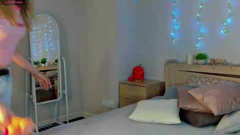 Snapshot of sandraa_anderson chatting on 05/03/26, 11:22 sandraa_anderson online show from 05/03/26, 11:22