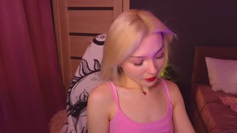 Sandy  online show from 01/28/25, 01:08