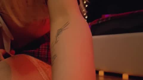 Sandy  online show from 12/19/25, 02:40