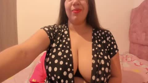 Snapshot of sandraclarkx69 chatting on 06/27/26, 10:42 sandraclarkx69 online show from 06/27/26, 10:42