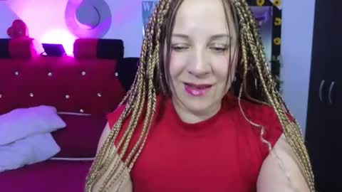 Snapshot of sandraossa chatting on 11/21/25, 07:56 sandraossa online show from 11/21/25, 07:56