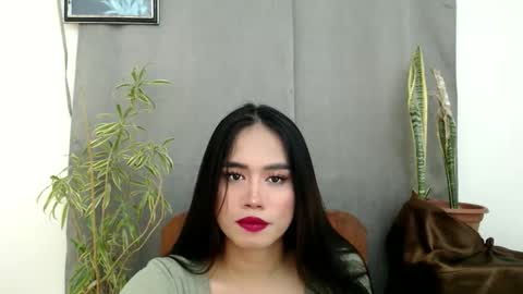 Snapshot of sandraxox1 chatting on 03/05/26, 10:11 sandraxox1 online show from 03/05/26, 10:11