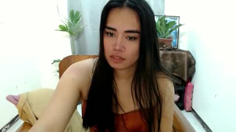 Snapshot of sandraxox1 chatting on 03/31/26, 09:48 sandraxox1 online show from 03/31/26, 09:48