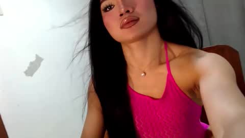 Snapshot of sandraxox1 chatting on 05/06/26, 04:45 sandraxox1 online show from 05/06/26, 04:45
