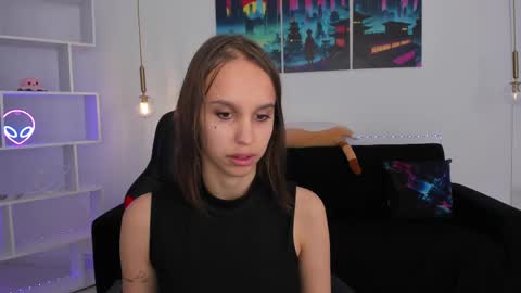 San online show from 09/22/25, 04:14