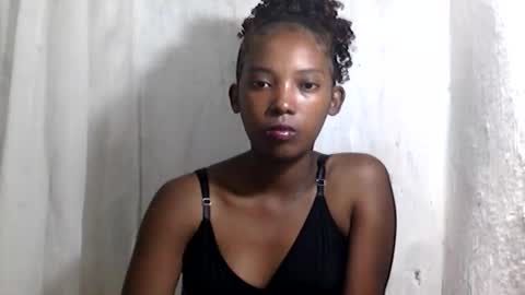 Snapshot of sandrine718 chatting on 03/28/26, 06:24 sandrine718 online show from 03/28/26, 06:24