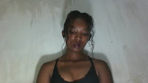 sandrine718 online show from 05/04/26, 05:36