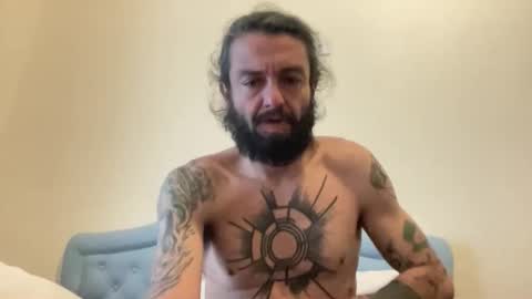 Snapshot of sandroanderson chatting on 10/12/25, 01:43 Sandro Andersom online show from 10/12/25, 01:43