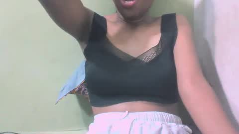 sandy735579 online show from 02/21/26, 06:53