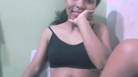 sandy735579 online show from 04/18/26, 07:58