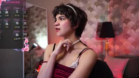 Viola  online show from 11/08/25, 09:02