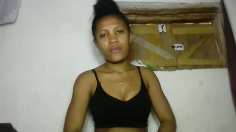 sanelie09 online show from 10/18/25, 07:42