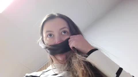 sanita_xi online show from 02/15/26, 05:26