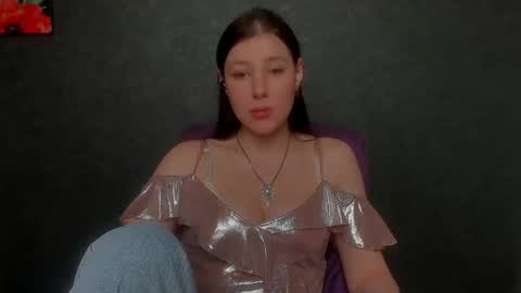 Snapshot of sannyflower chatting on 01/19/25, 10:39 karina online show from 01/19/25, 10:39