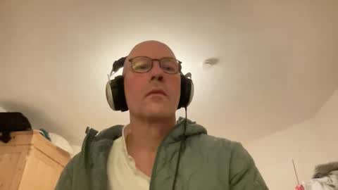 Snapshot of santaclausonice chatting on 10/25/25, 05:37 santaclausonice online show from 10/25/25, 05:37