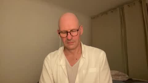 Snapshot of santaclausonice chatting on 10/25/25, 11:21 santaclausonice online show from 10/25/25, 11:21