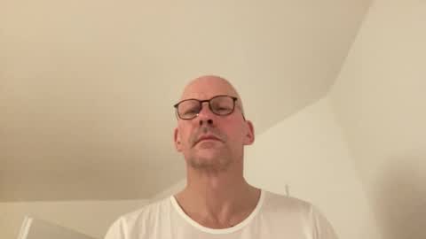 Snapshot of santaclausonice chatting on 11/17/25, 10:59 santaclausonice online show from 11/17/25, 10:59