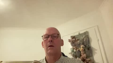 Snapshot of santaclausonice chatting on 11/23/25, 01:16 santaclausonice online show from 11/23/25, 01:16