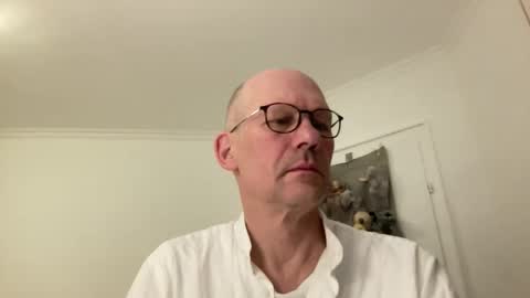 Snapshot of santaclausonice chatting on 12/04/25, 10:29 santaclausonice online show from 12/04/25, 10:29