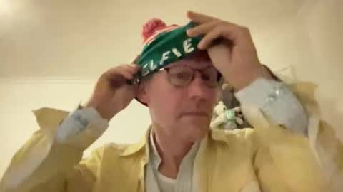 Snapshot of santaclausonice chatting on 12/16/25, 07:24 santaclausonice online show from 12/16/25, 07:24