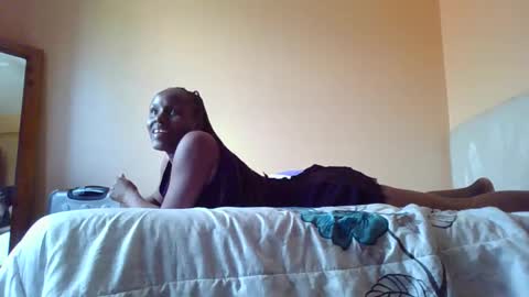 Snapshot of santalucious chatting on 04/23/26, 06:58 santalicious online show from 04/23/26, 06:58
