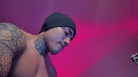 Snapshot of santi__ferrer chatting on 12/18/25, 02:50 Santi Ferrer online show from 12/18/25, 02:50