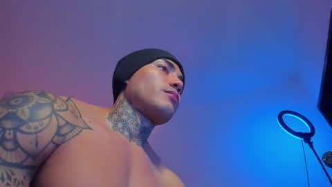 Snapshot of santi__ferrer chatting on 12/19/25, 12:28 Santi Ferrer online show from 12/19/25, 12:28