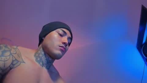 Snapshot of santi__ferrer chatting on 12/20/25, 01:34 Santi Ferrer online show from 12/20/25, 01:34