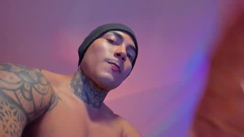 Snapshot of santi__ferrer chatting on 12/21/25, 01:57 Santi Ferrer online show from 12/21/25, 01:57