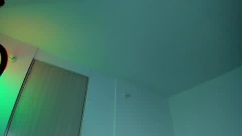 Snapshot of santi__ferrer chatting on 04/25/26, 12:24 Santi Ferrer online show from 04/25/26, 12:24