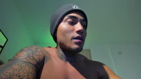 Snapshot of santi__ferrer chatting on 04/28/26, 03:00 Santi Ferrer online show from 04/28/26, 03:00