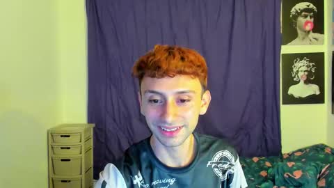 Snapshot of santi_mateo chatting on 12/18/25, 03:01 Santi online show from 12/18/25, 03:01