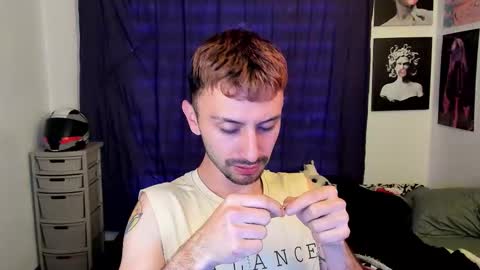 Snapshot of santi_mateo chatting on 01/18/26, 10:57 Santi online show from 01/18/26, 10:57