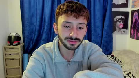 Snapshot of santi_mateo chatting on 03/31/26, 02:35 Santi online show from 03/31/26, 02:35