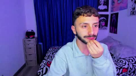Snapshot of santi_mateo chatting on 04/19/26, 02:44 Santi online show from 04/19/26, 02:44