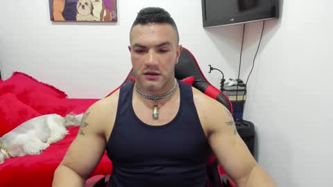 Snapshot of santi_pastori chatting on 10/27/25, 06:45 santi_pastori online show from 10/27/25, 06:45